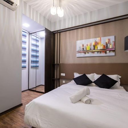 Loft Pano Seaview Suite 2 Bedroom By The Only Bnb Jelutong Екстериор снимка