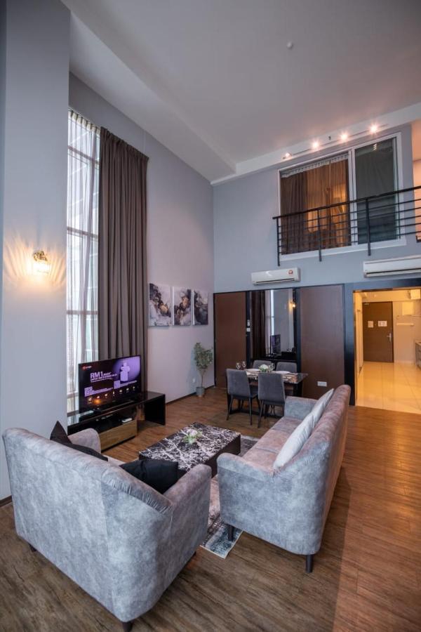 Loft Pano Seaview Suite 2 Bedroom By The Only Bnb Jelutong Екстериор снимка