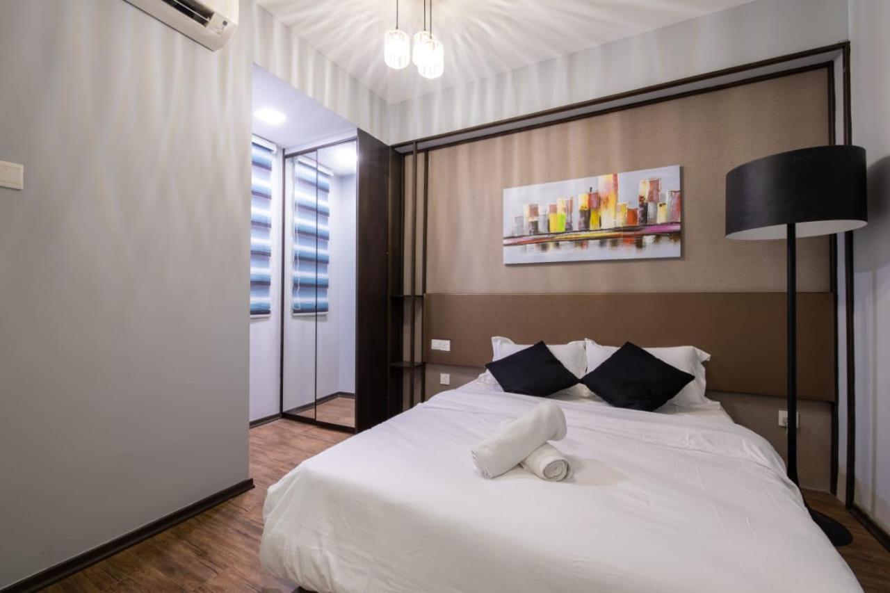 Loft Pano Seaview Suite 2 Bedroom By The Only Bnb Jelutong Екстериор снимка