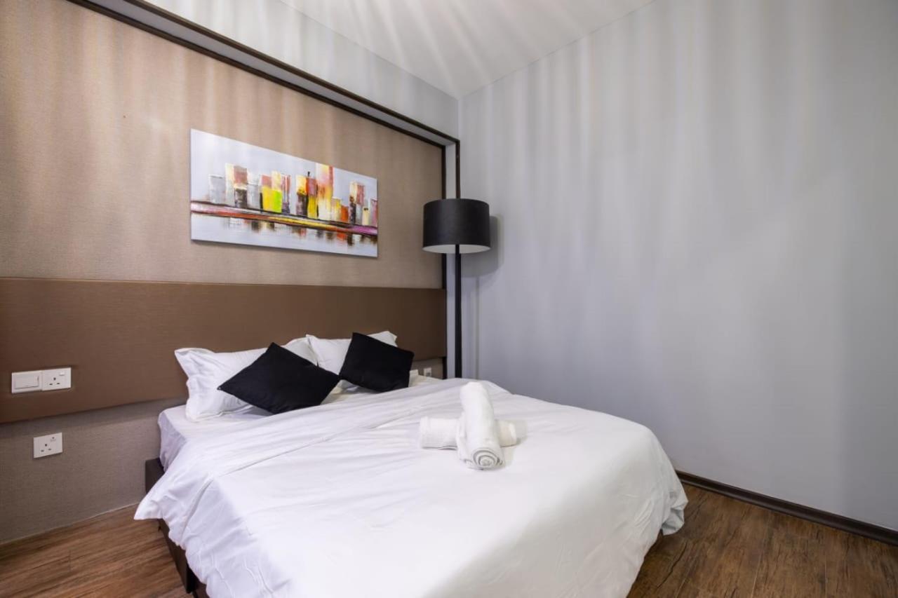 Loft Pano Seaview Suite 2 Bedroom By The Only Bnb Jelutong Екстериор снимка