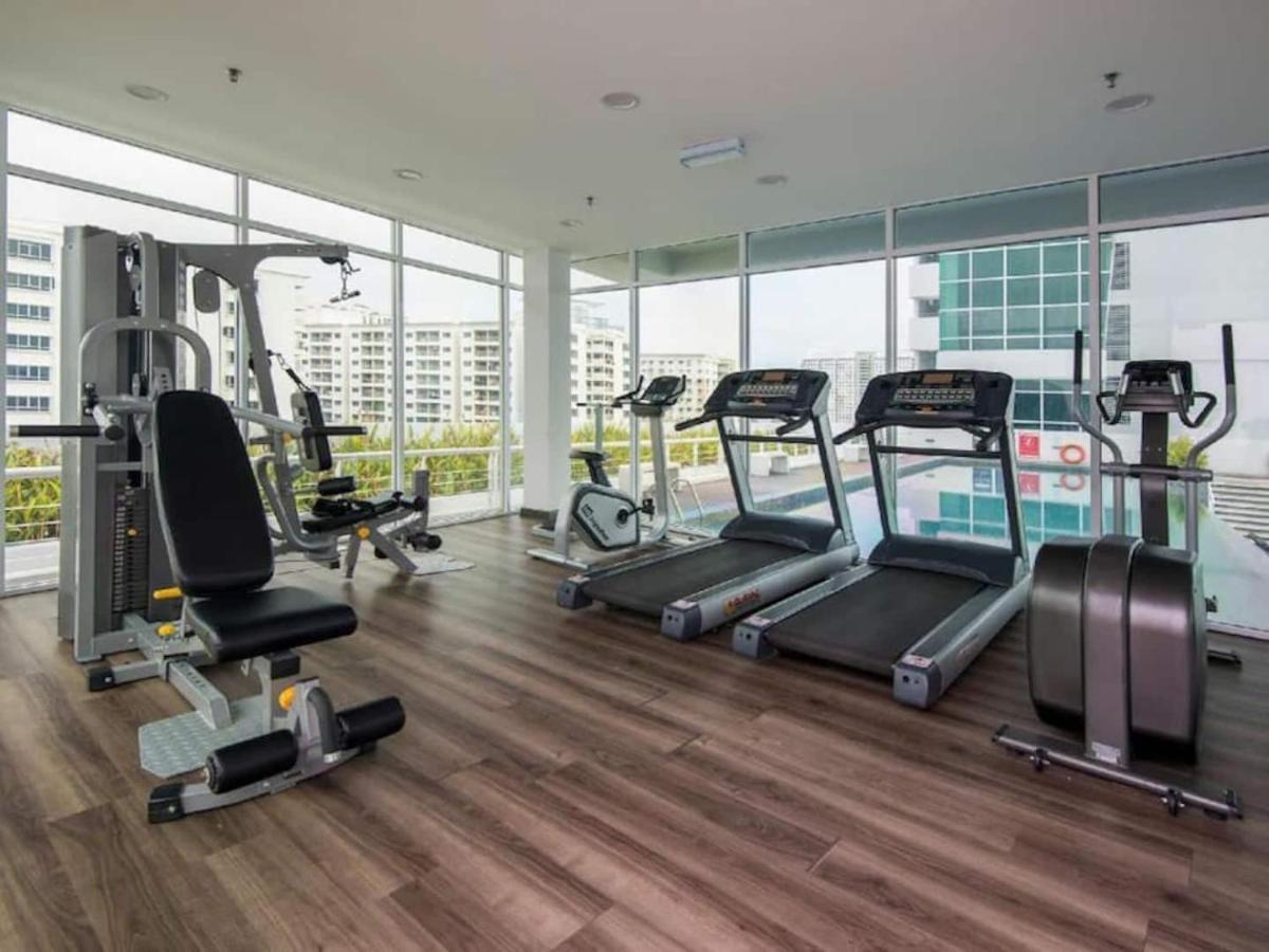Loft Pano Seaview Suite 2 Bedroom By The Only Bnb Jelutong Екстериор снимка