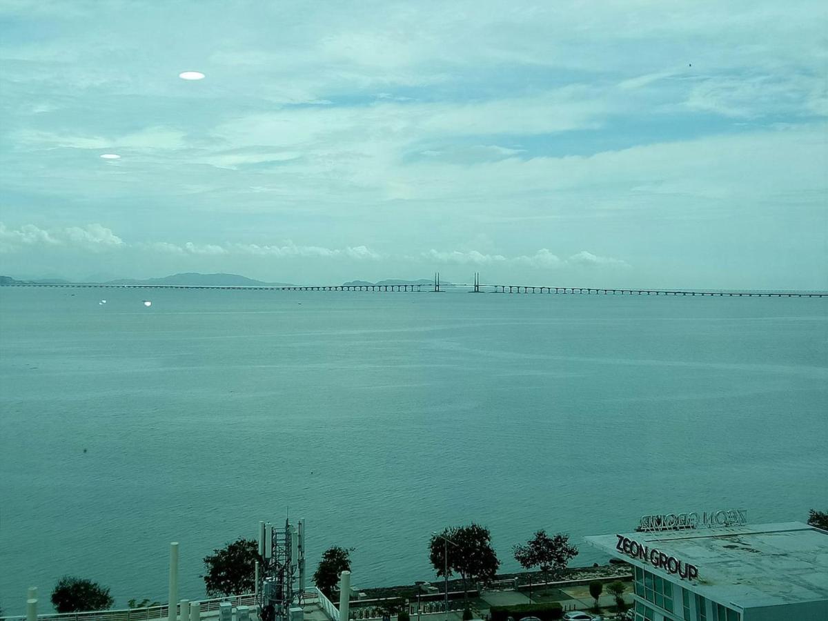 Loft Pano Seaview Suite 2 Bedroom By The Only Bnb Jelutong Екстериор снимка